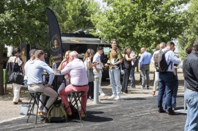 Déjeuner networking convivial