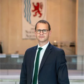 Vice-Président de la région chargé de l’économie de la mer, du tourisme et de l’économie territoriale