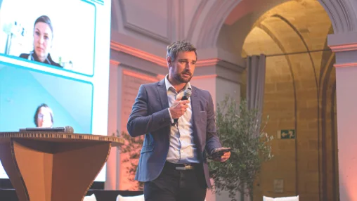 Conférences et tables rondes inspirantes